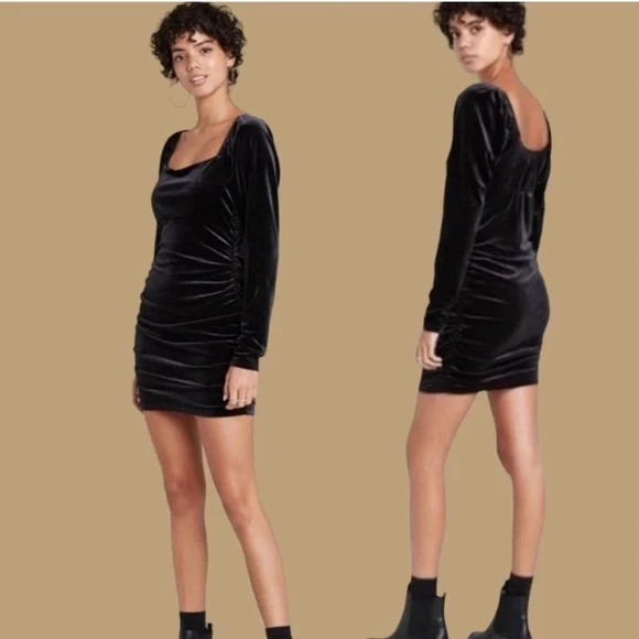 ⭐️ Velvet Square Neck Mini Dress - Picture 2 of 6